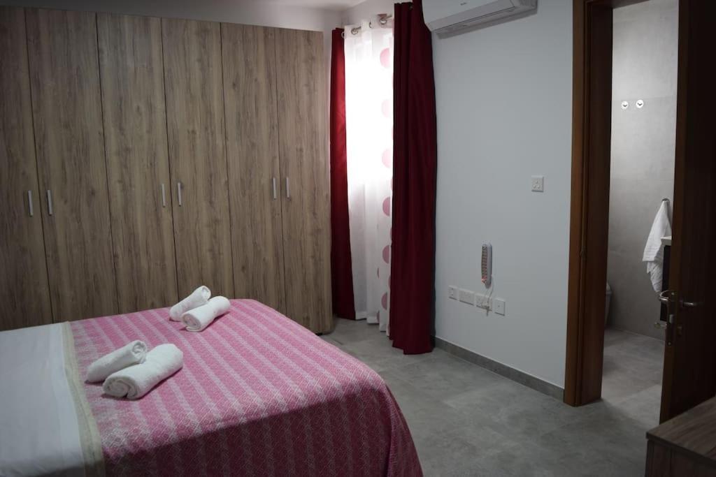 Lovely 3-Bedroom Apartment In L-Iklin Ngoại thất bức ảnh