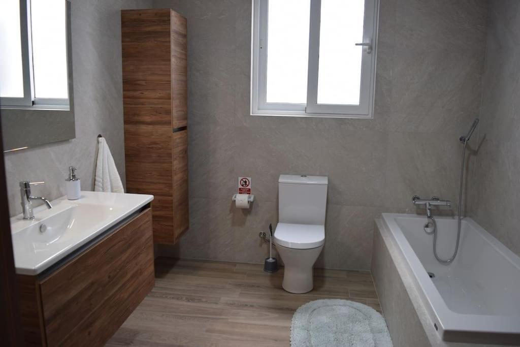 Lovely 3-Bedroom Apartment In L-Iklin Ngoại thất bức ảnh